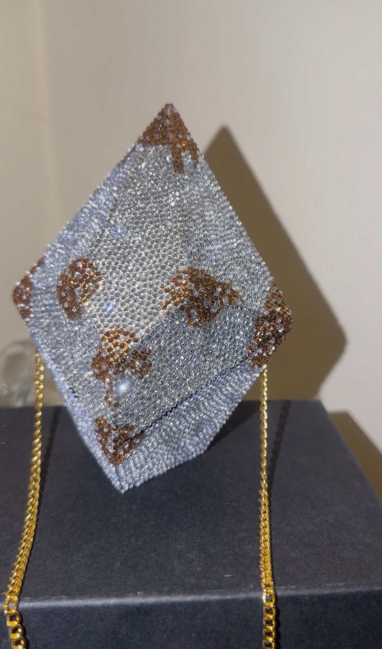 Diamond Clutch